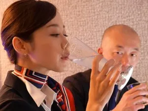 Người phụ nữ trưởng thành 40 tuổi, chồng cô ấy không thể thỏa mãn cô ấy, cô ấy không thỏa mãn